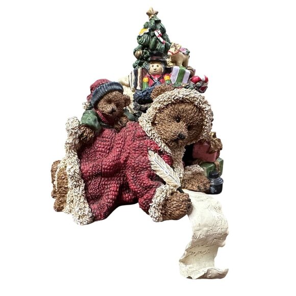 Grandeur Noel Ceramic Collectible Sitting Bear Christmas Stocking Holder - Picture 1 of 6